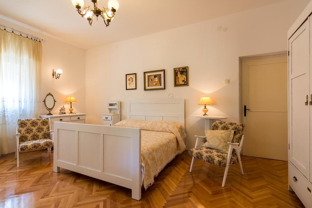 Apartments Coce Traù Esterno foto